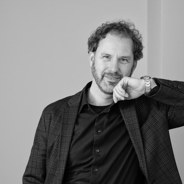 Olaf Hoff - Director of Leasing Retail